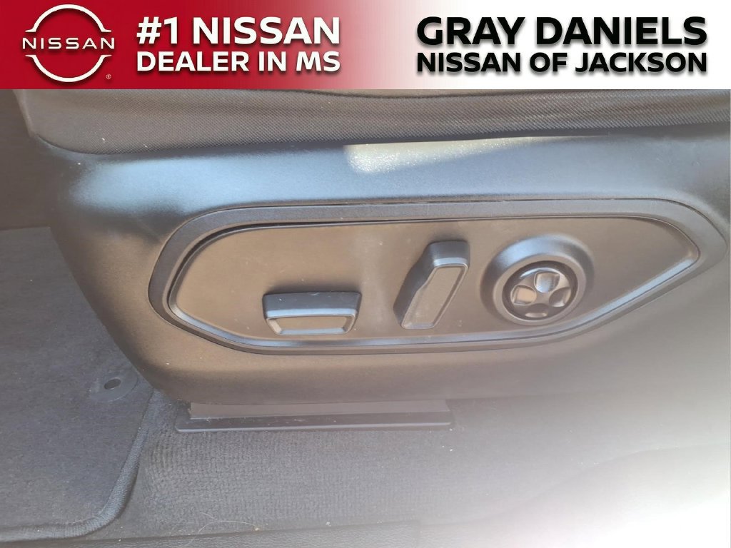 Used 2021 Jeep Grand Cherokee L Limited AWD/4WD image 13