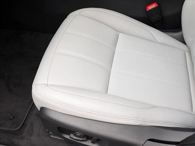 New 2026 Land Rover Range Rover Evoque S image 4