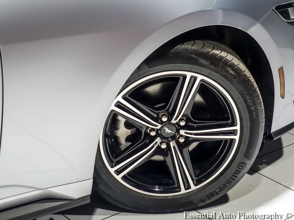 Used 2025 Ford Mustang Premium RWD image 11