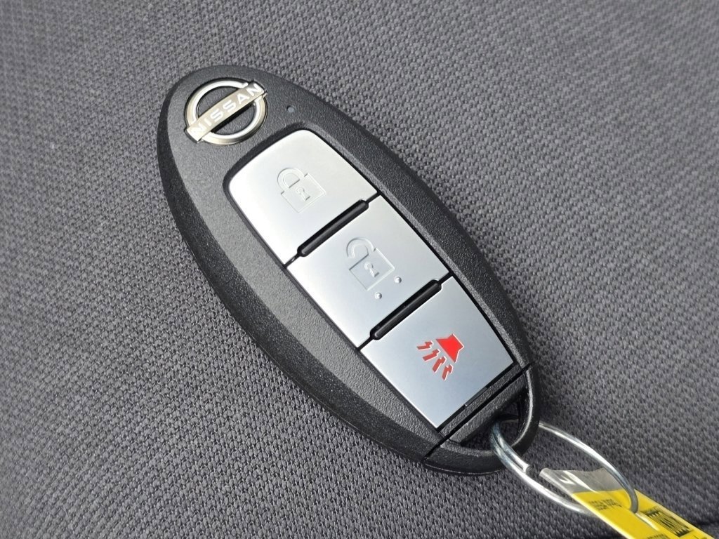 New 2026 Nissan Frontier S image 19