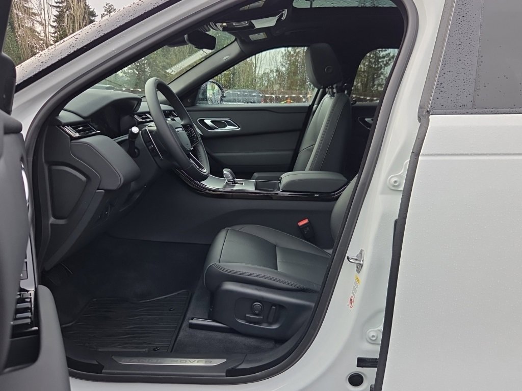 New 2026 Land Rover Range Rover Velar S image 4