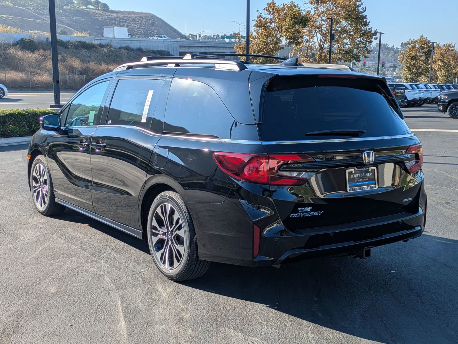 New 2026 Honda Odyssey Elite image 3