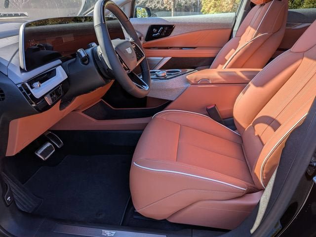 New 2026 Cadillac Optiq Luxury 2 RWD image 13