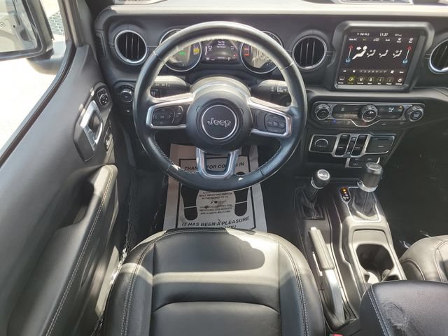 Used 2022 Jeep Wrangler Unlimited Sahara AWD/4WD image 13