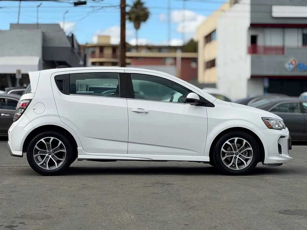 Used 2017 Chevrolet Sonic LT w/ Convenience Package FWD image 20