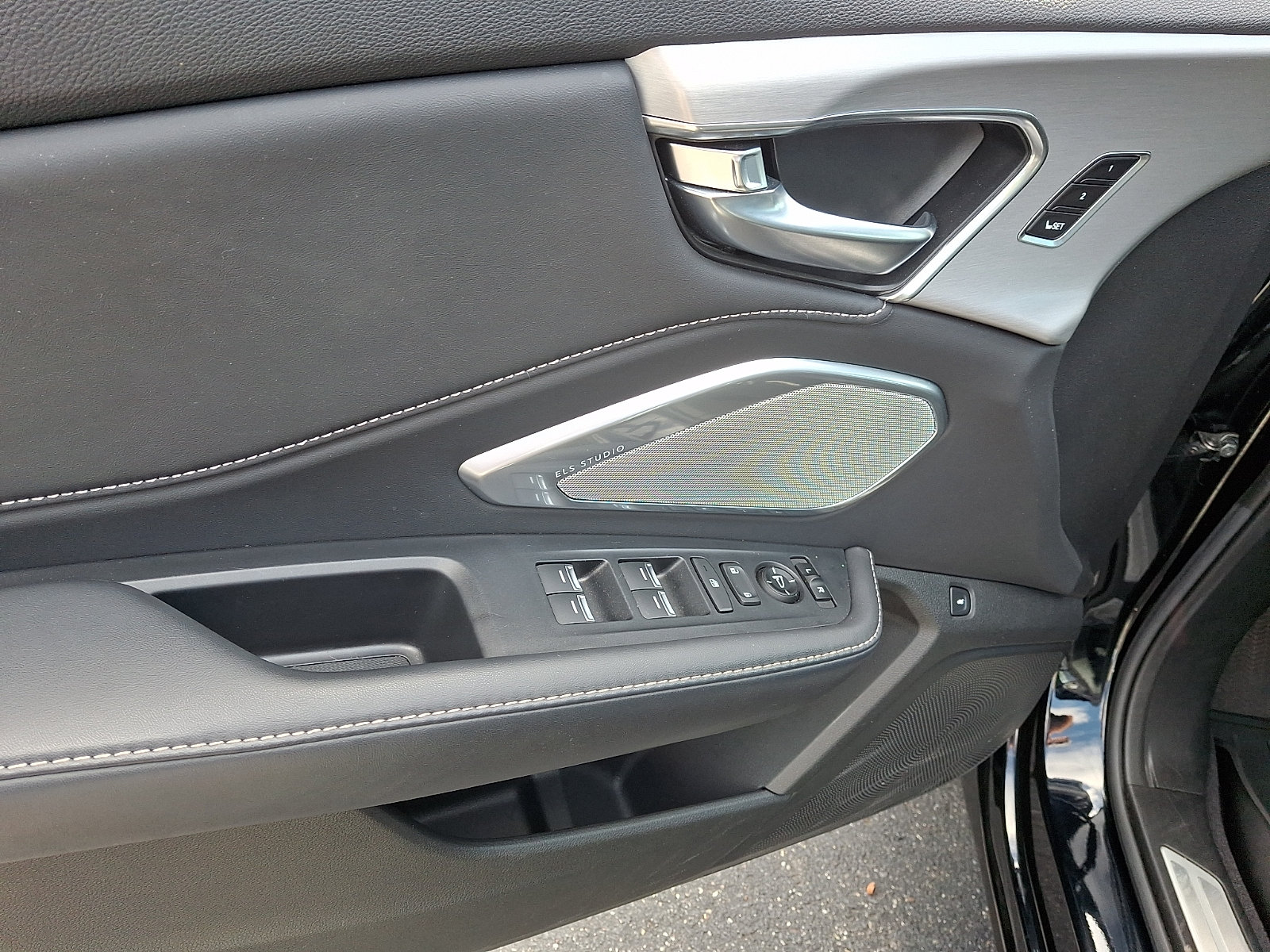 Used 2019 Acura RDX w/ Technology Package AWD/4WD image 12