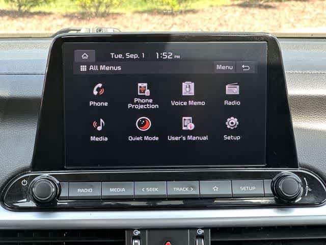 Used 2023 Kia Forte LXS w/ LXS Technology Package FWD image 11