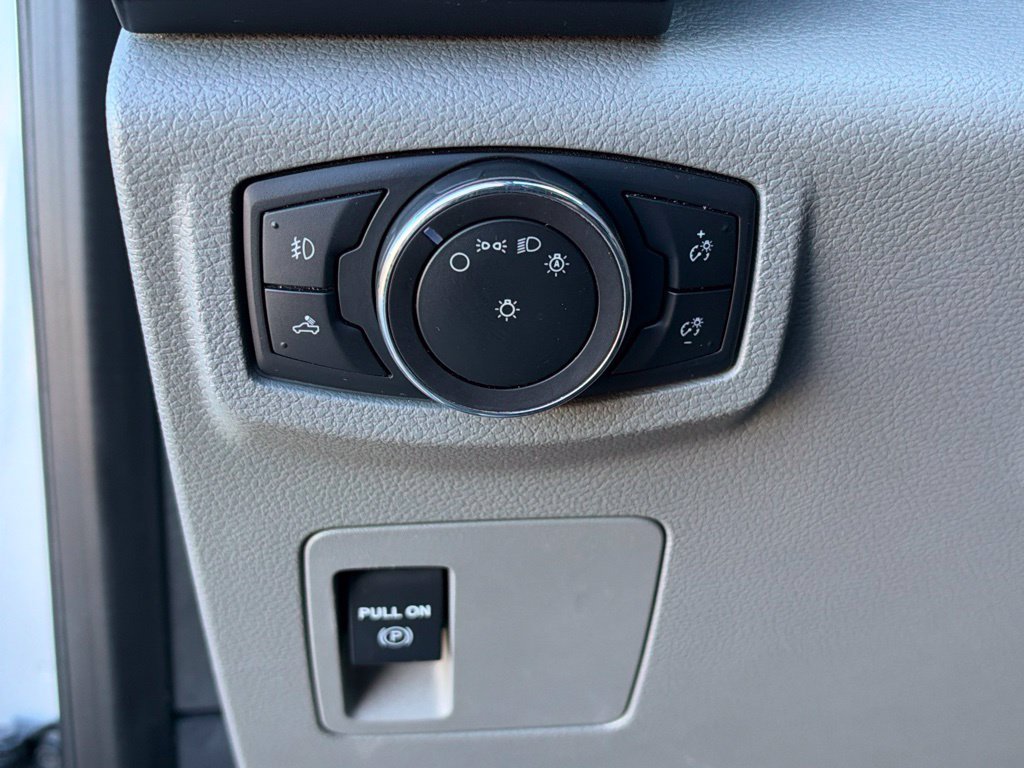 Used 2018 Ford F150 XL w/ Equipment Group 101A Mid AWD/4WD image 18