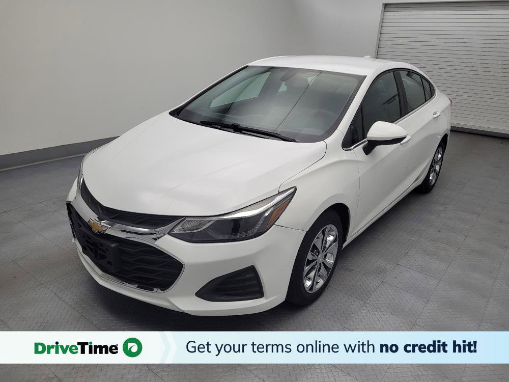 Used 2019 Chevrolet Cruze LT FWD image 1