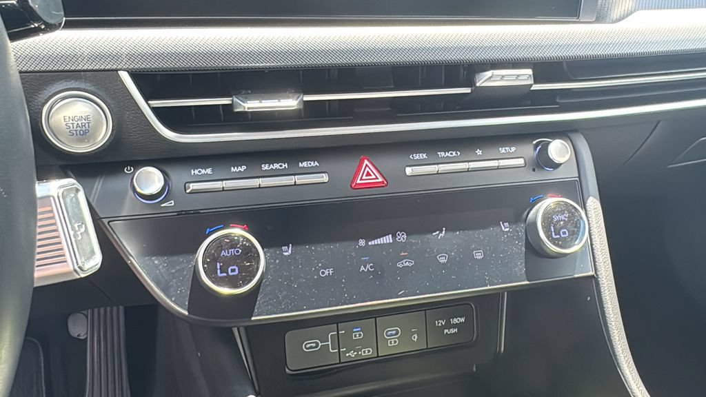 Used 2025 Hyundai Sonata SEL FWD image 20