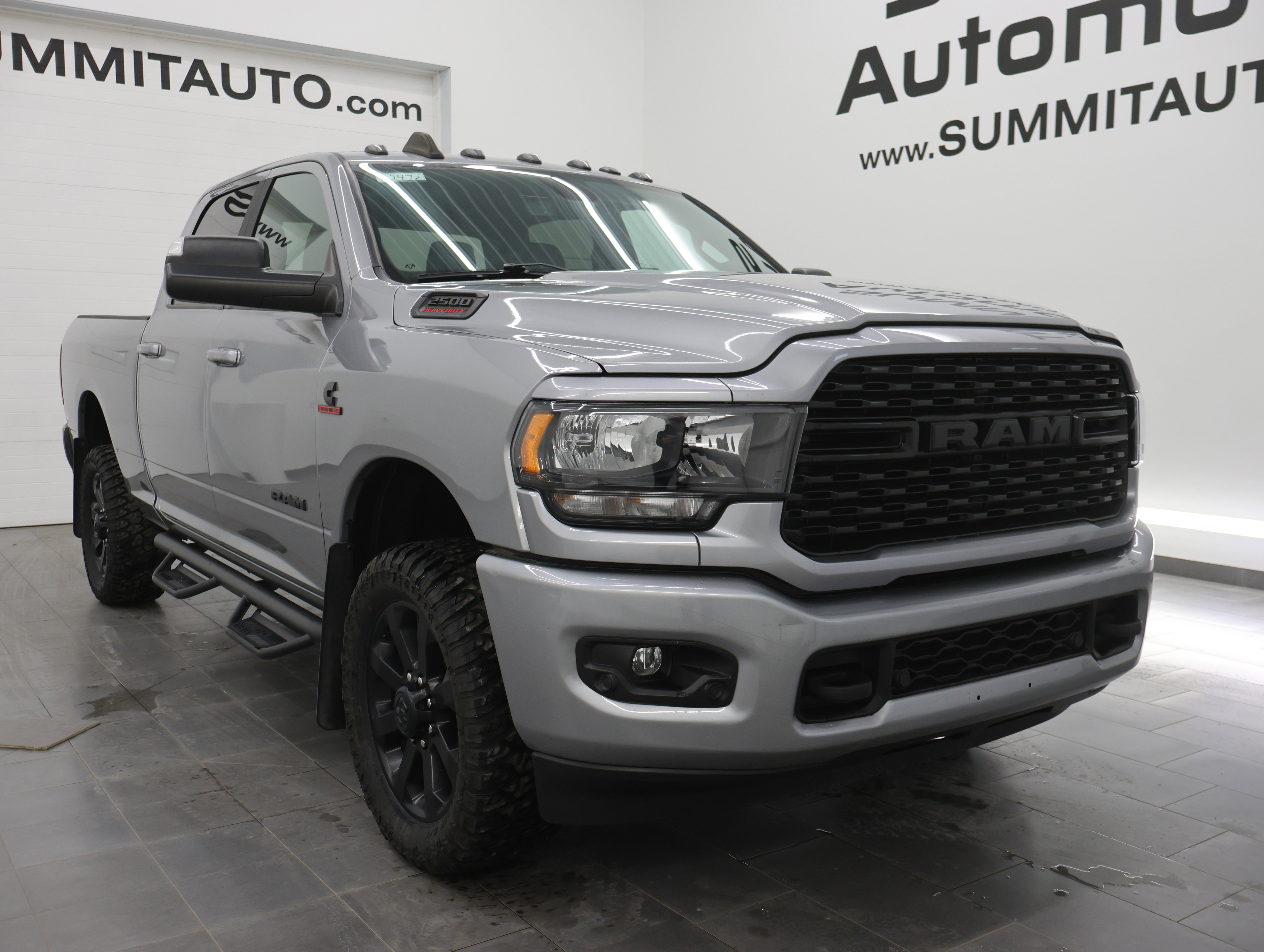 Used 2022 RAM 2500 Big Horn w/ Night Edition image 2
