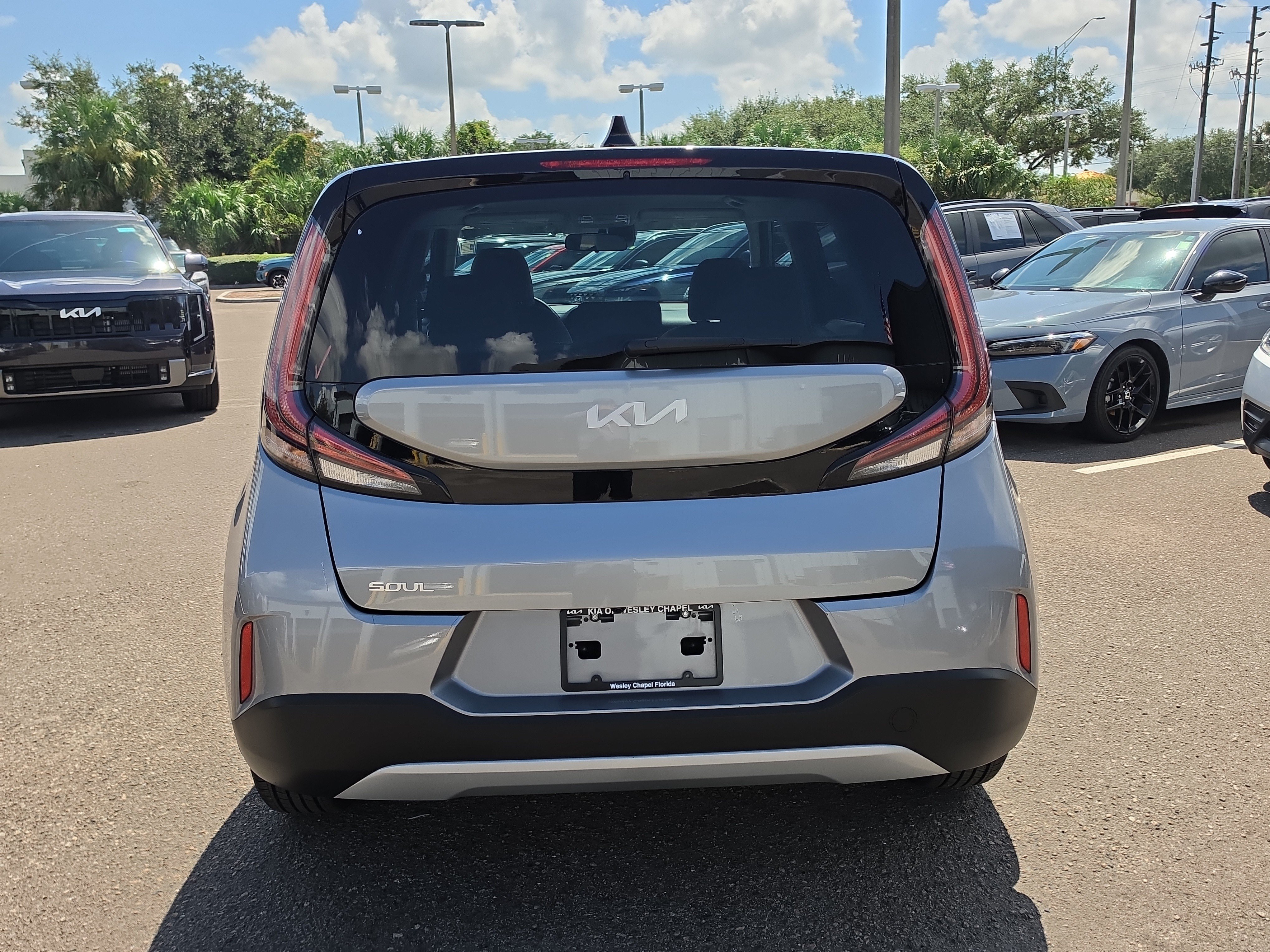 Certified 2024 Kia Soul LX FWD image 7