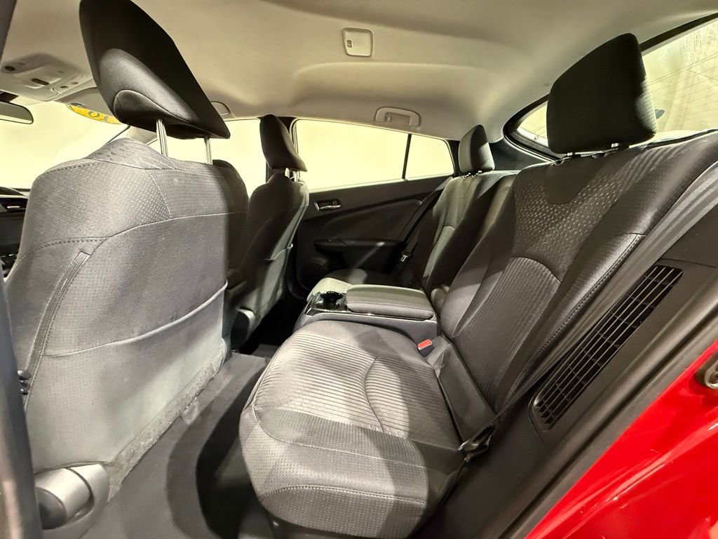 Used 2018 Toyota Prius Prime Plus FWD image 17