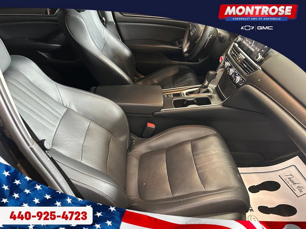 Used 2018 Honda Accord Touring image 31