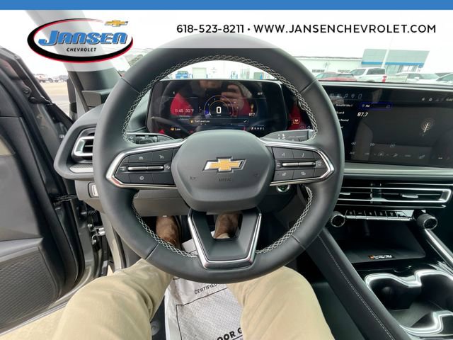 New 2026 Chevrolet Traverse LT w/ Driver Confidence Package FWD image 12