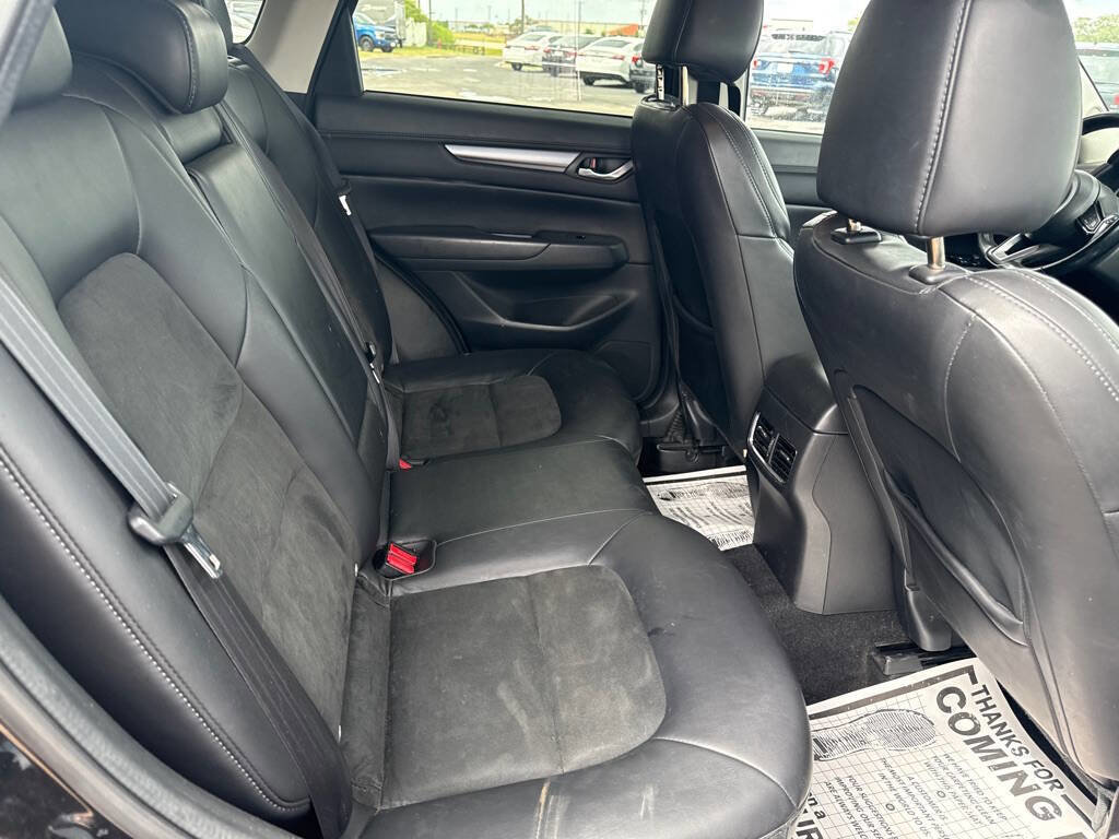 Used 2017 MAZDA CX-5 Touring image 17