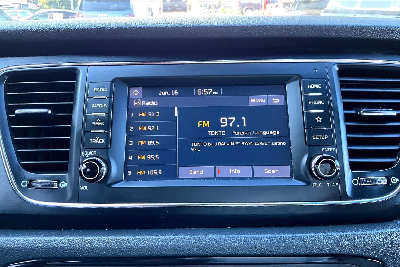 Used 2019 Kia Sedona LX FWD image 31