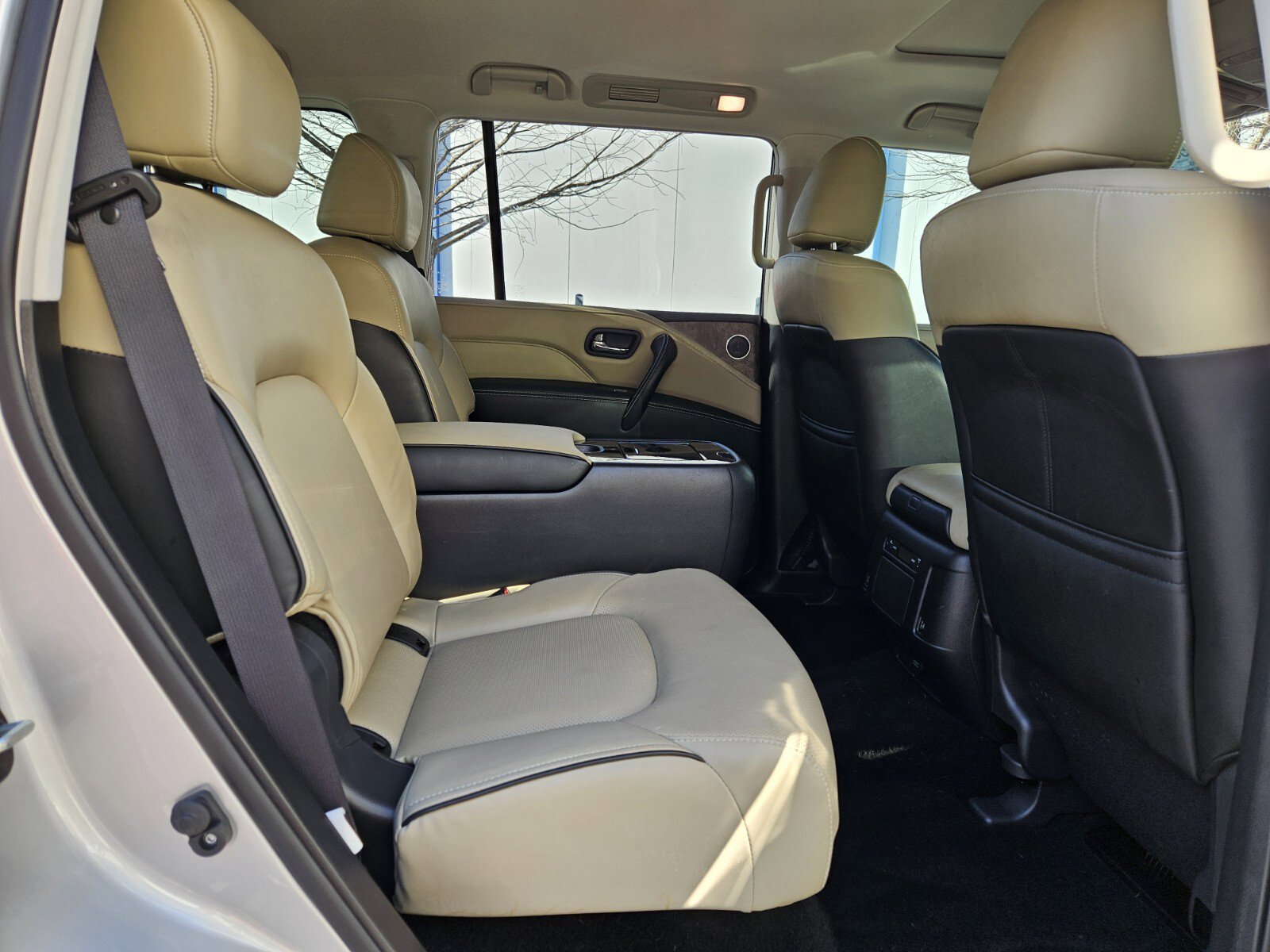 Used 2023 INFINITI QX80 Premium Select w/ All-Season Package image 12