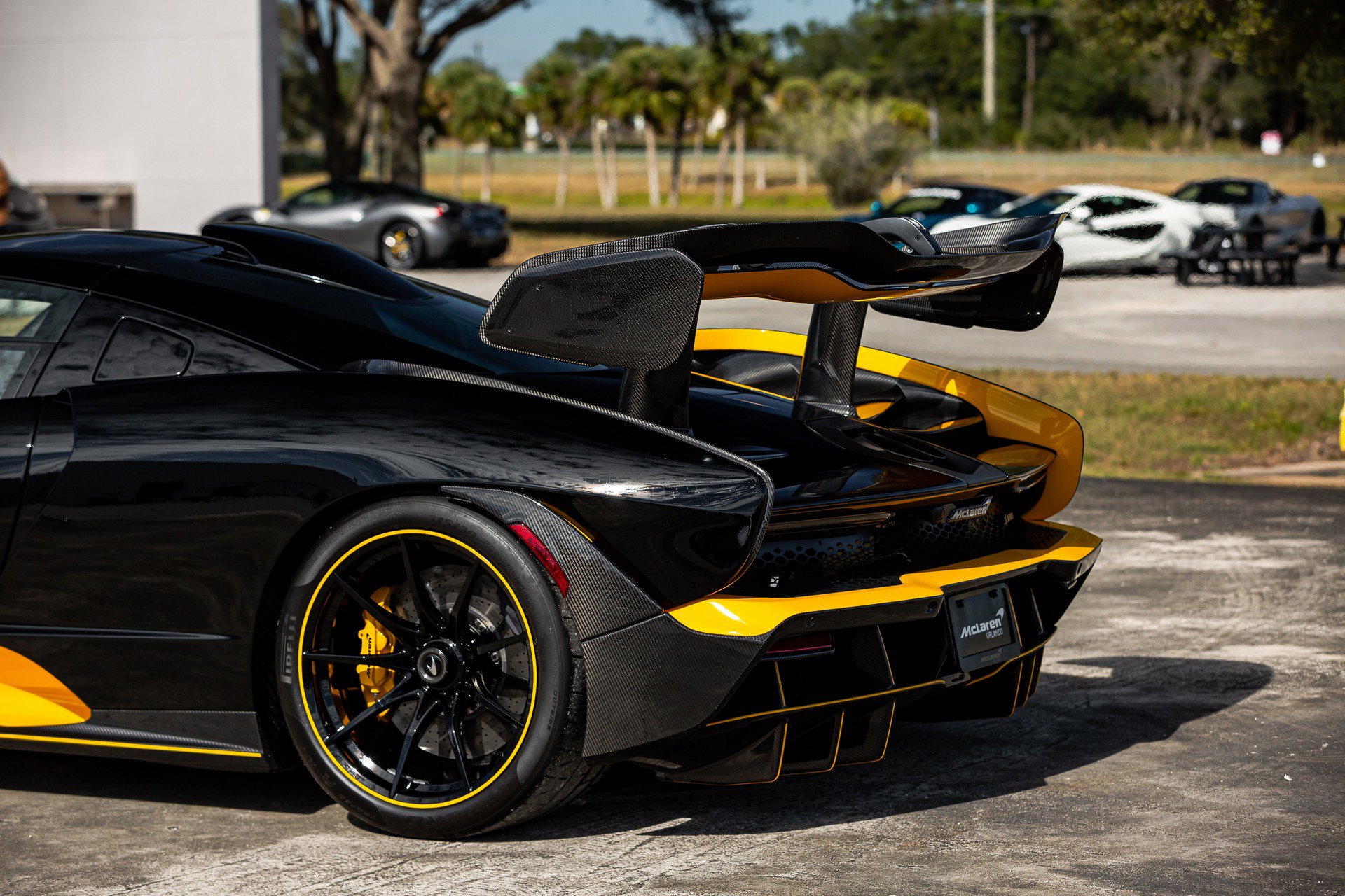 Used 2019 McLaren Senna image 16