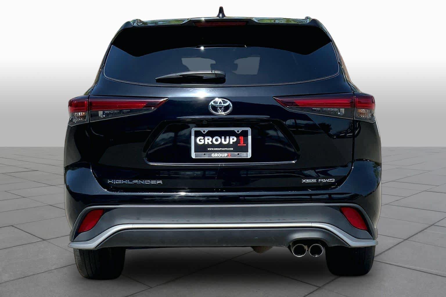 Used 2025 Toyota Highlander XSE AWD/4WD image 5