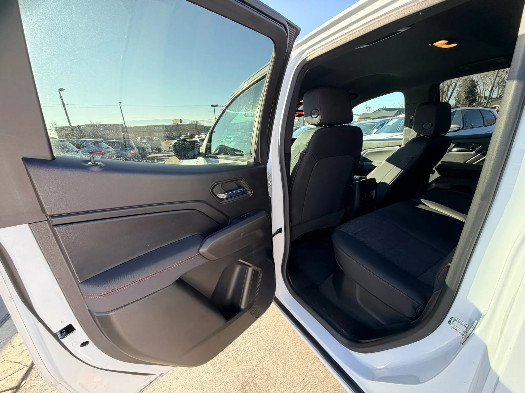 Used 2023 Chevrolet Colorado Z71 w/ Advanced Trailering Package image 22