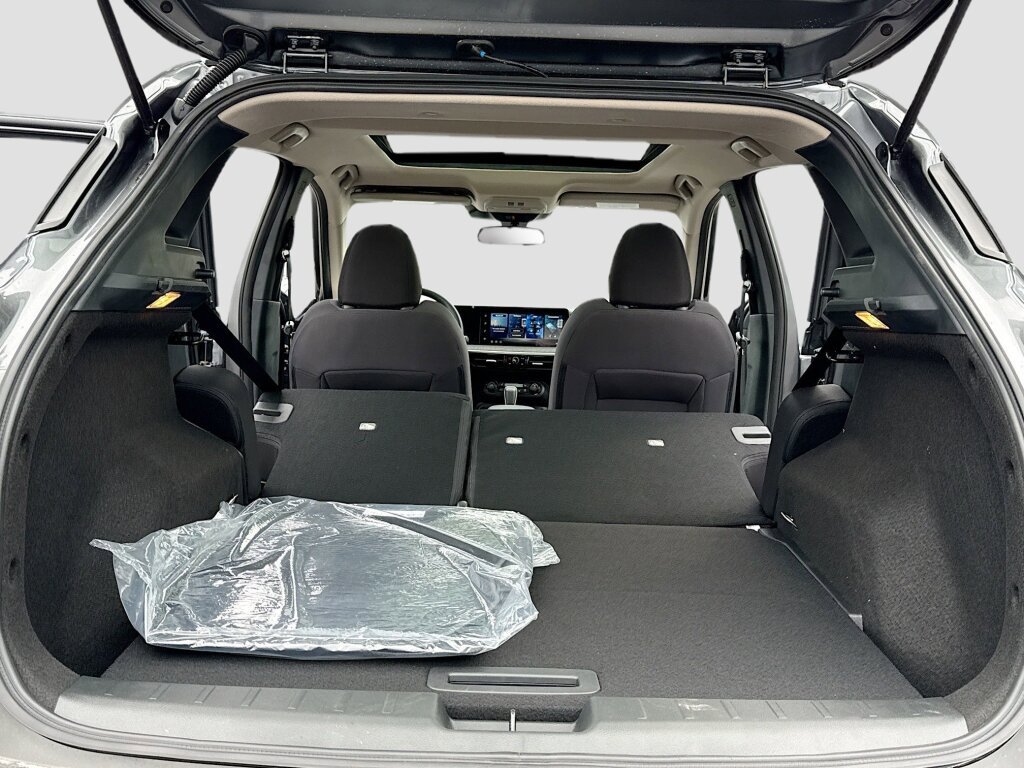 New 2026 Nissan Kicks SV image 7