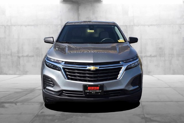 Used 2024 Chevrolet Equinox LS w/ Driver Confidence II Package FWD image 4