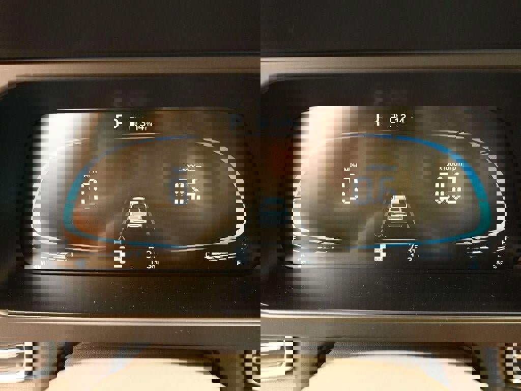 New 2025 Hyundai Elantra Sport image 16