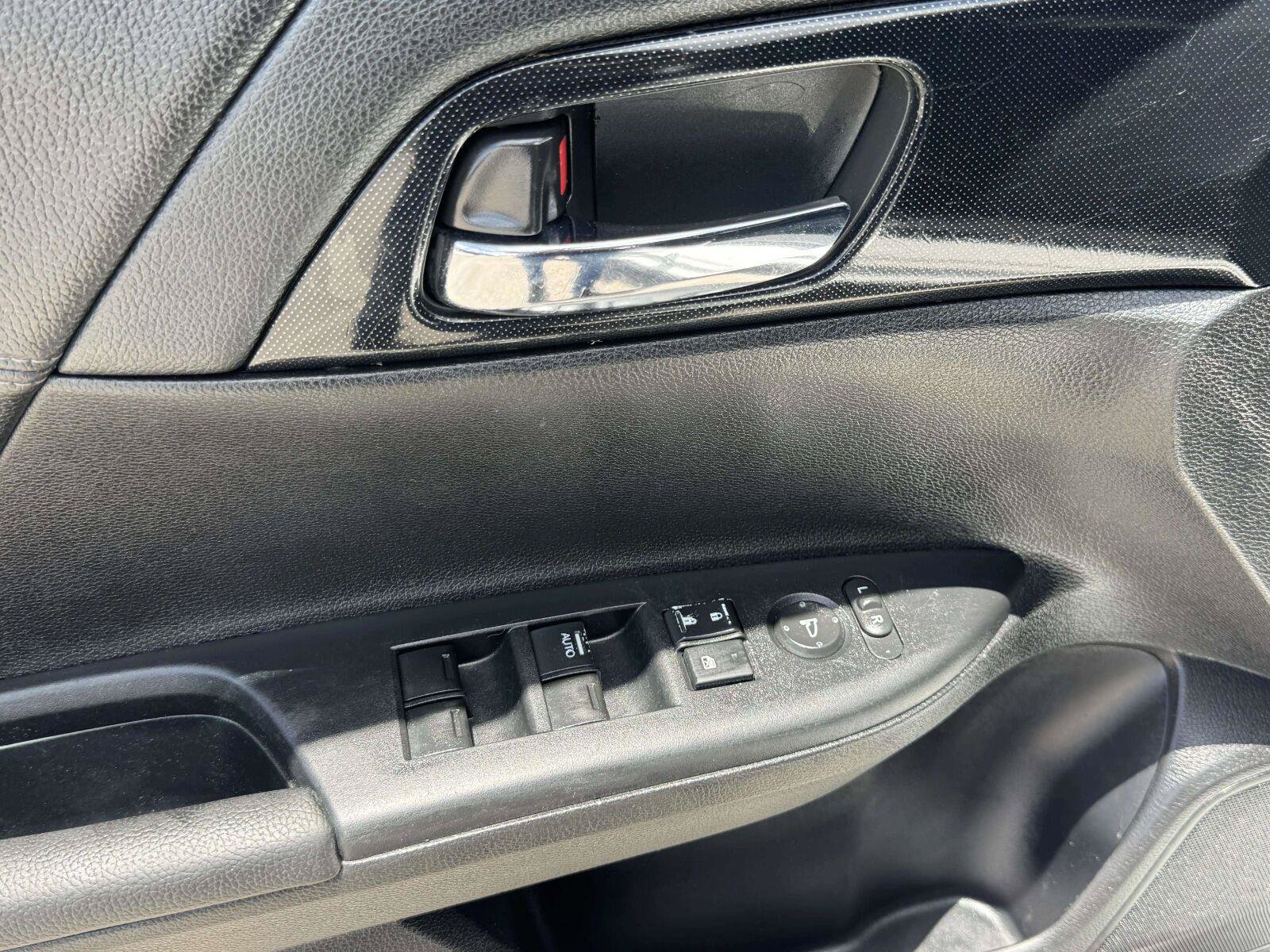 Used 2013 Honda Accord Sport image 20