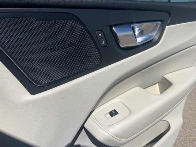 Used 2023 Volvo XC60 B5 Plus w/ Protection Package Premier image 30