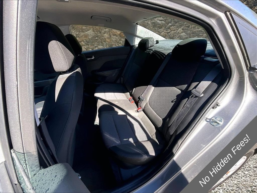 Used 2021 Hyundai Accent SE FWD image 22