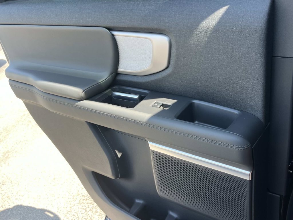 New 2026 Ford Expedition Active RWD image 25