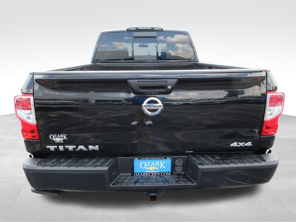 Used 2019 Nissan Titan S AWD/4WD image 4