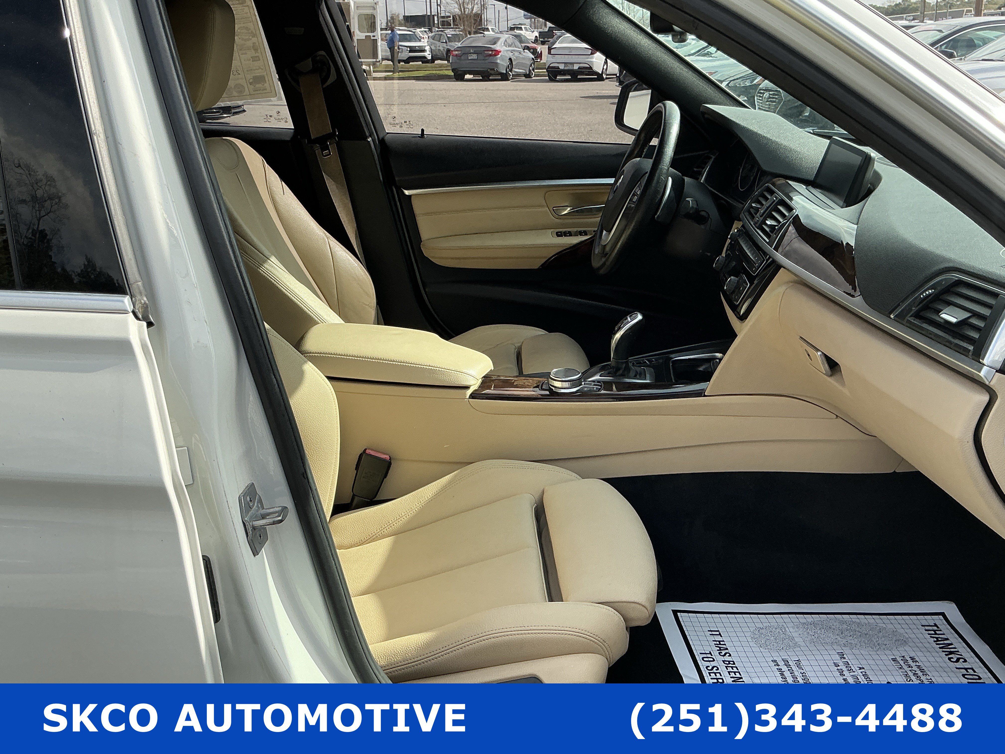 Used 2017 BMW 330i xDrive Sedan w/ Premium Package AWD/4WD image 14