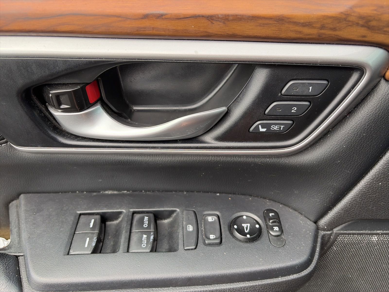 Used 2020 Honda CR-V EX-L image 16