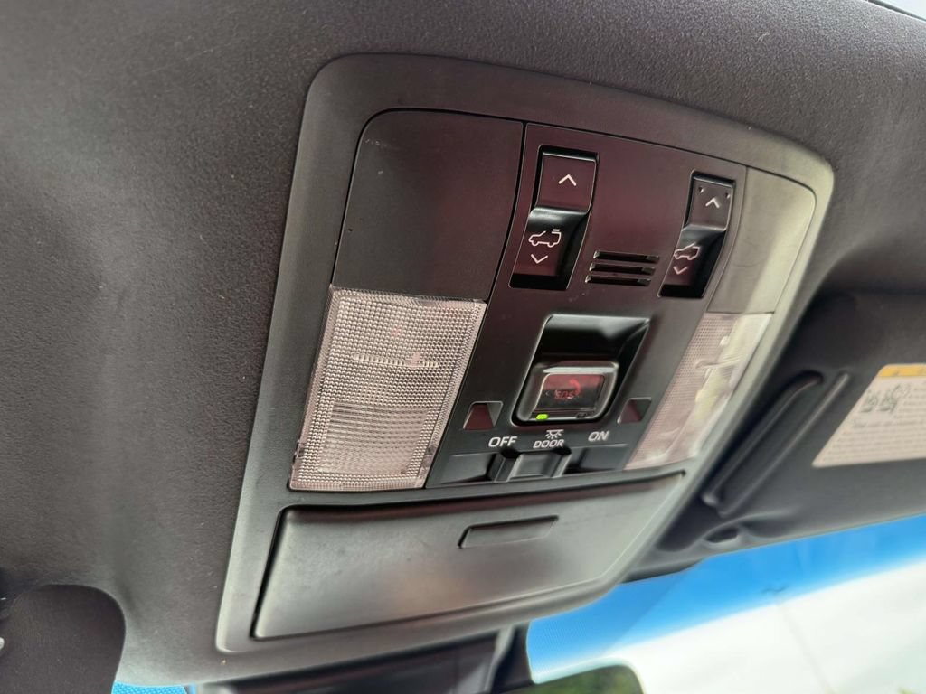 Used 2022 Lexus GX 460 Premium w/ Premium Plus Package AWD/4WD image 26