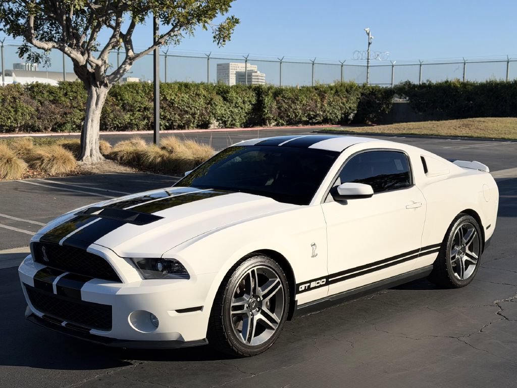 Used 2011 Ford Mustang Shelby GT500 w/ Electronics Pkg RWD image 2