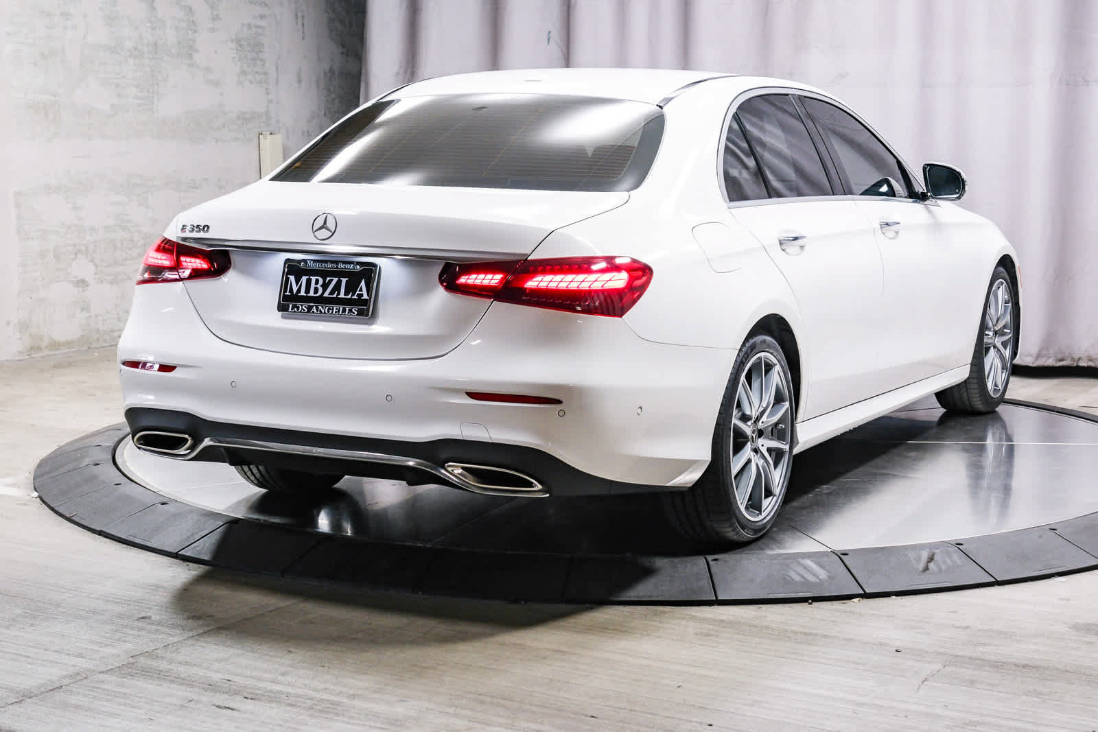 Certified 2022 Mercedes-Benz E 350 Sedan image 4
