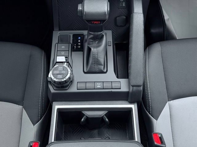 Used 2025 Toyota Tacoma TRD Off-Road AWD/4WD image 33