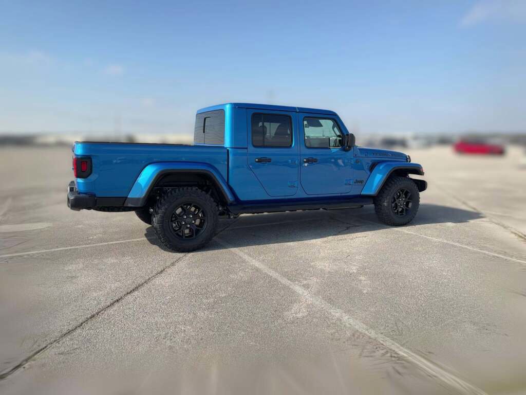 New 2026 Jeep Gladiator Sport image 13
