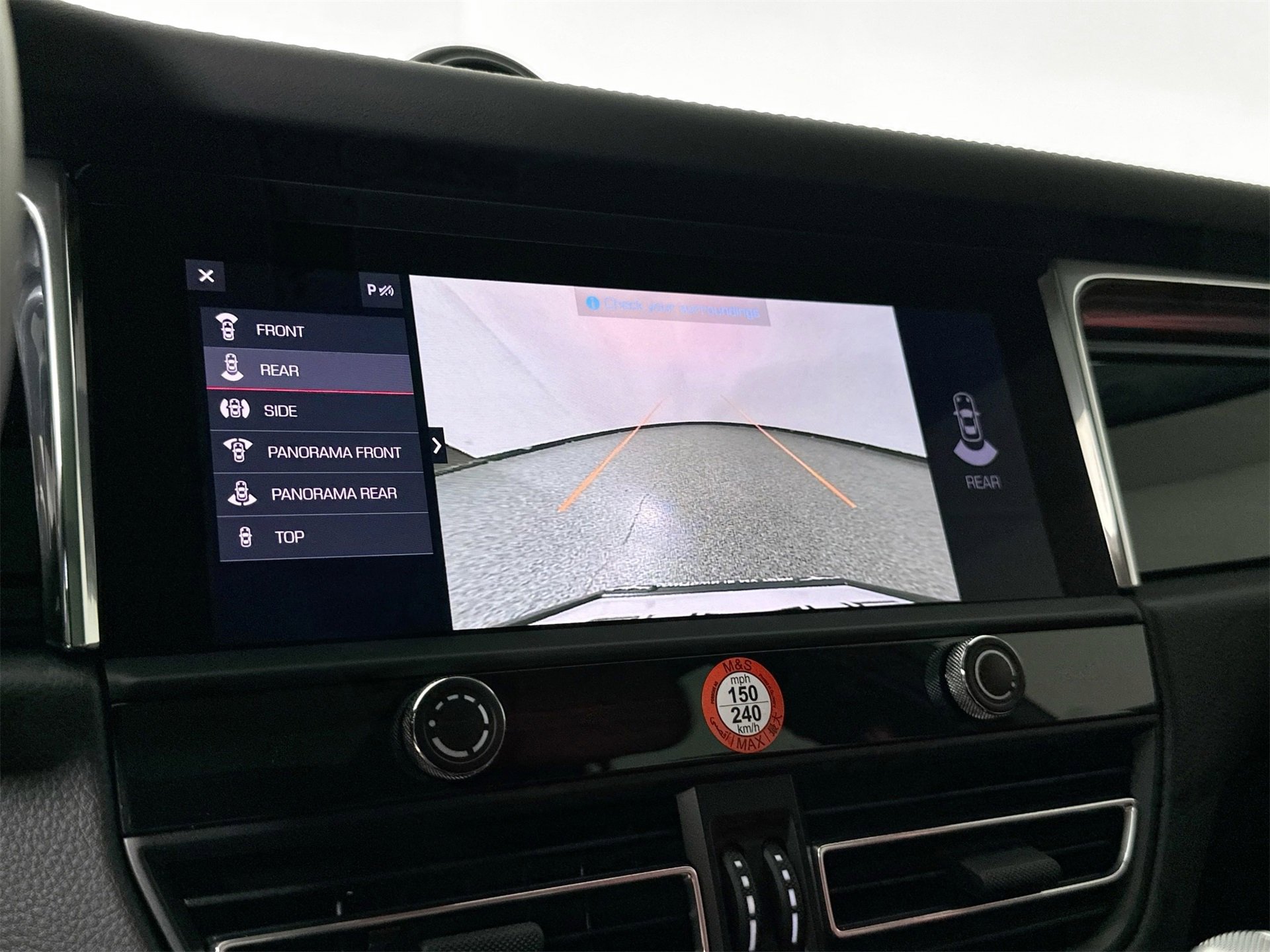 New 2026 Porsche Macan image 23