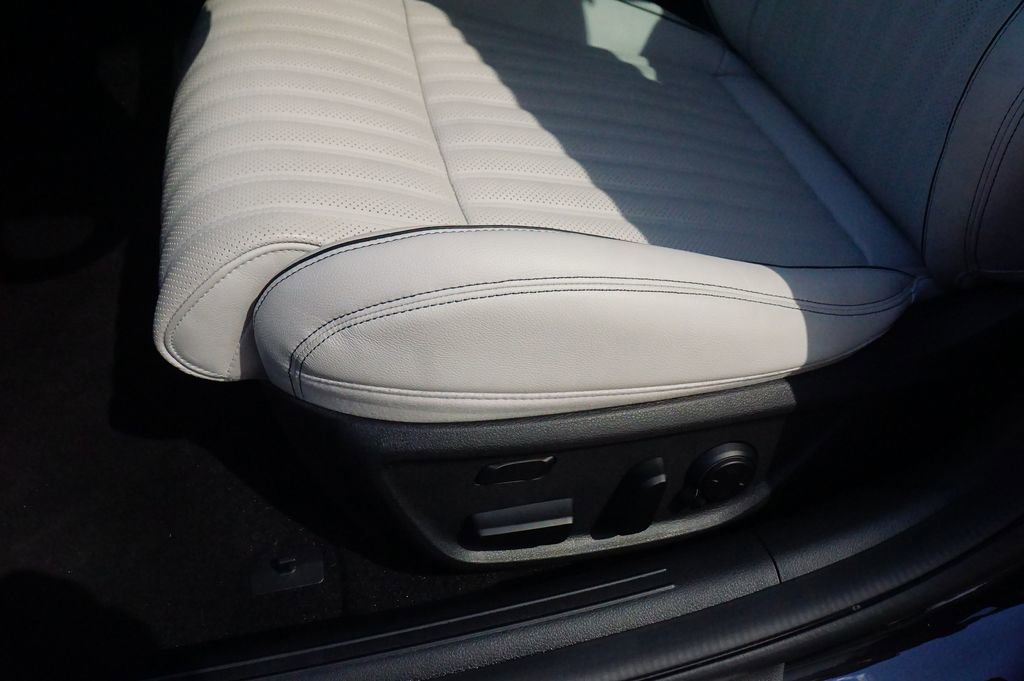 Certified 2026 Genesis G70 3.3T Sport Prestige image 16