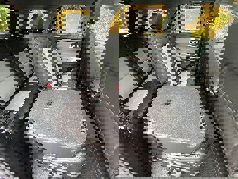 Certified 2022 Ford Explorer XLT w/ Equipment Group 202A image 46