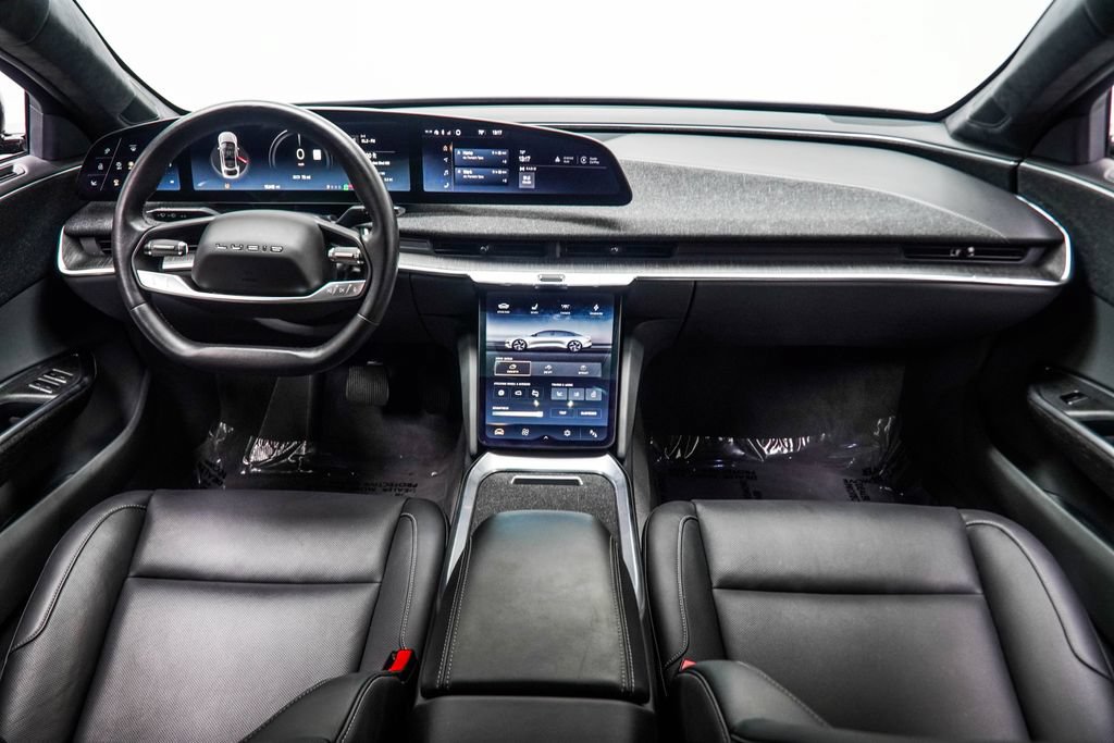 Used 2024 Lucid Air Pure RWD image 5