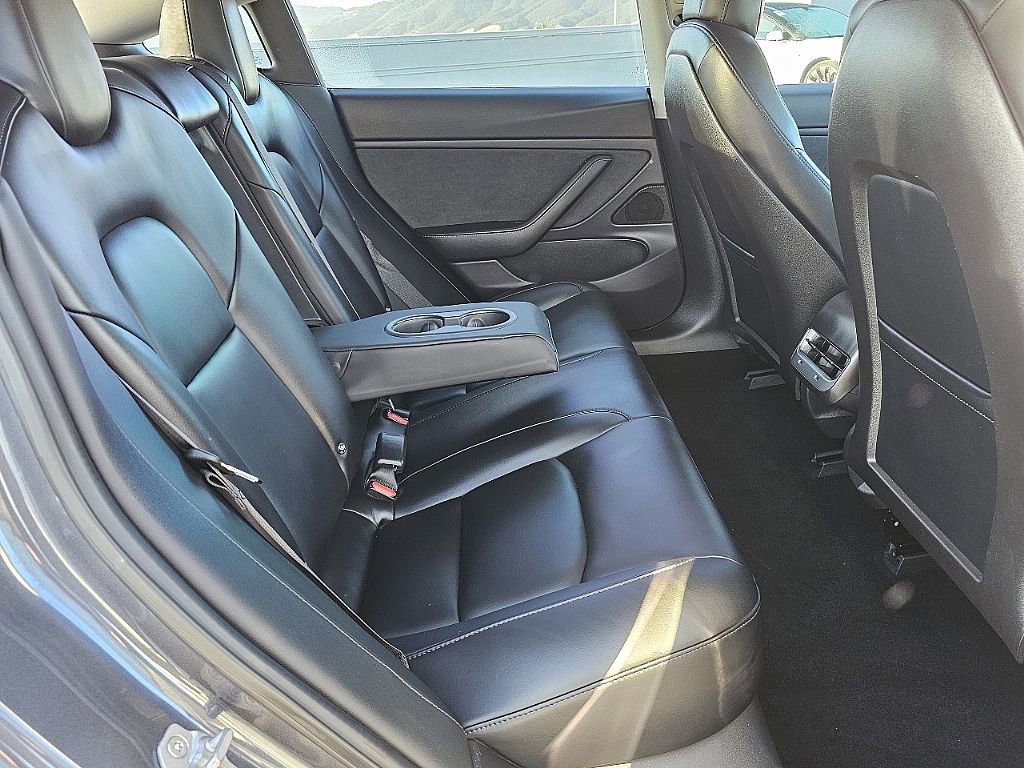 Used 2018 Tesla Model 3 Long Range image 20