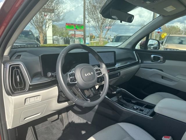 Used 2025 Kia Sorento S image 6