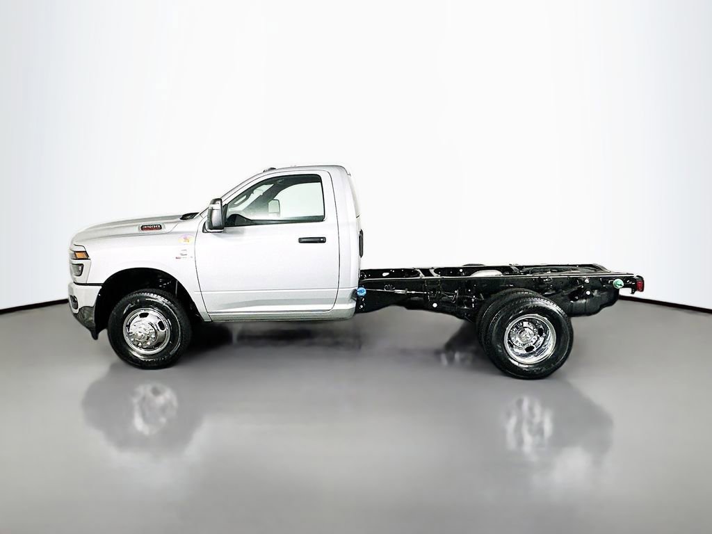 New 2026 RAM 3500 Tradesman image 4
