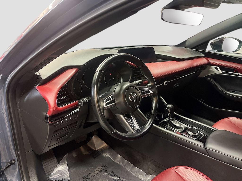 Used 2021 MAZDA MAZDA3 Hatchback w/Premium Plus Pkg image 9