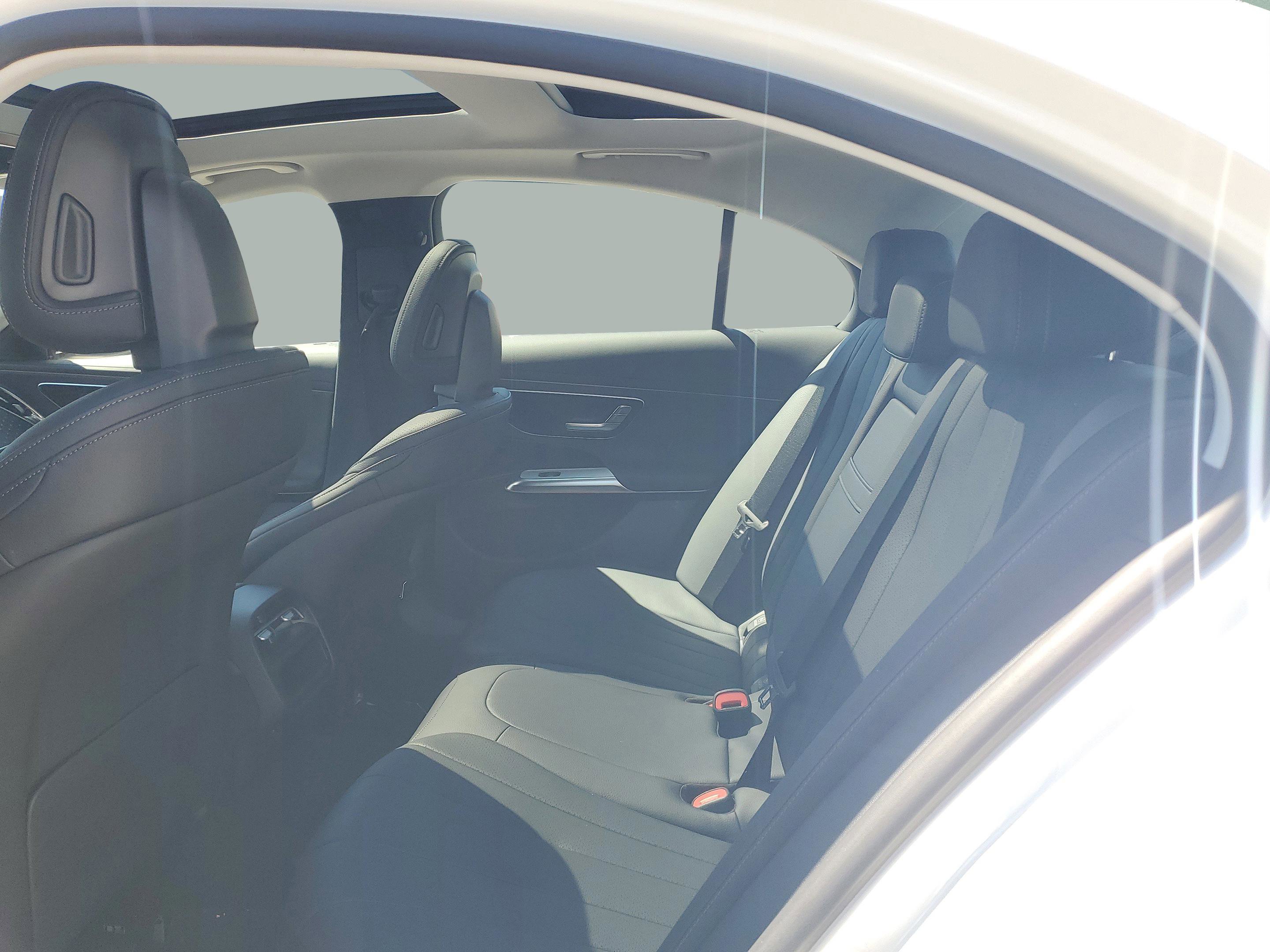 Certified 2025 Mercedes-Benz E 350 4MATIC Sedan image 6