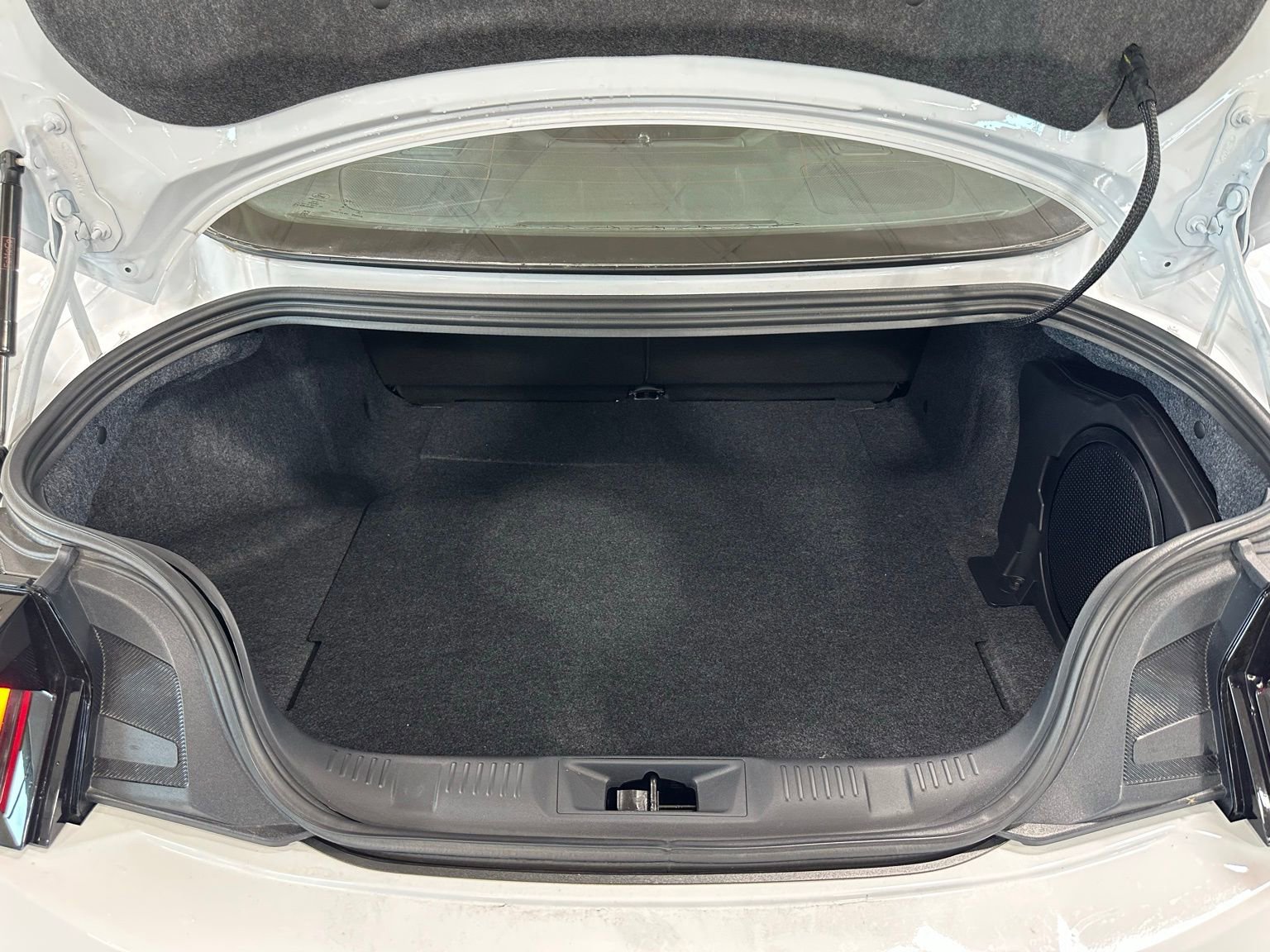 Used 2024 Ford Mustang GT Premium image 33